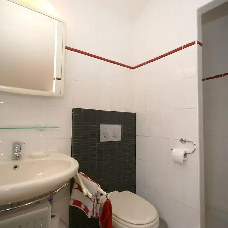 Cozy Holiday In Maxime With Swimming Pool Sainte-Maxime