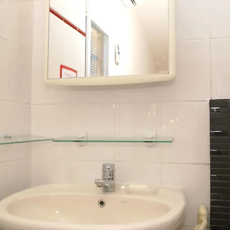 Cozy Holiday In Maxime With Swimming Pool