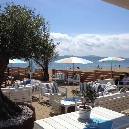 Cozy Holiday In Maxime With Swimming Pool Villa *