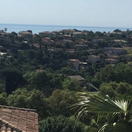 Villa Cozy Holiday In Maxime With Swimming Pool *