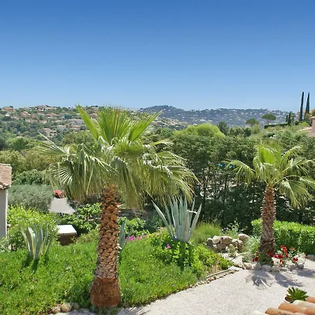 Villa Cozy Holiday In Maxime With Swimming Pool