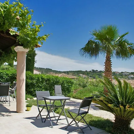 Villa Cozy Holiday In Maxime With Swimming Pool Sainte-Maxime