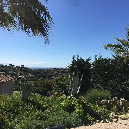 Cozy Holiday In Maxime With Swimming Pool Villa *